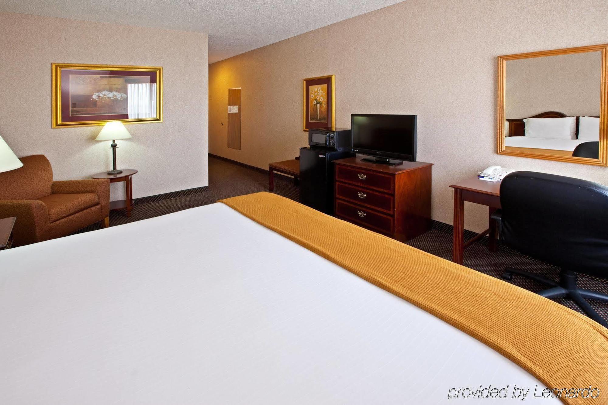 Quality Inn I-75 West Chester-North Cincinnati Exteriör bild